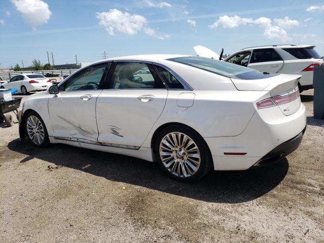 3LN6L2J96DR802337 - 2013 LINCOLN MKZ WHITE photo 2