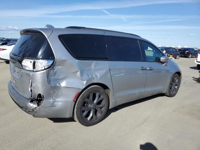 2C4RC1EG7JR198268 - 2018 CHRYSLER PACIFICA TOURING L PLUS SILVER photo 3