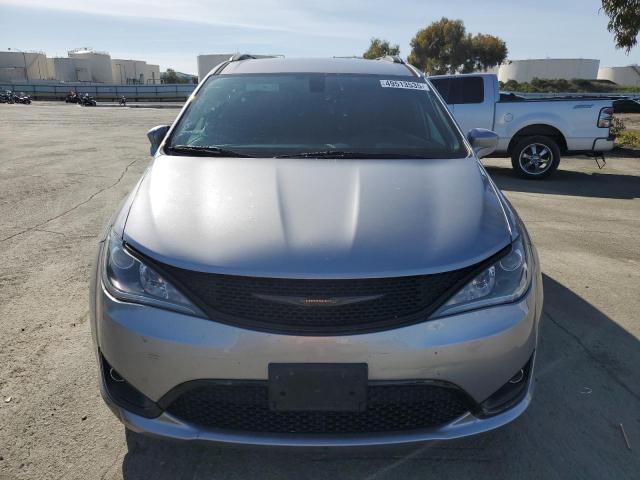 2C4RC1EG7JR198268 - 2018 CHRYSLER PACIFICA TOURING L PLUS SILVER photo 5