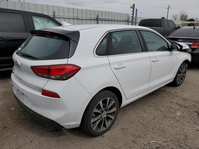 KMHH35LE3KU099239 - 2019 HYUNDAI ELANTRA GT WHITE photo 3