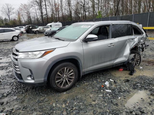 2019 TOYOTA HIGHLANDER SE, 