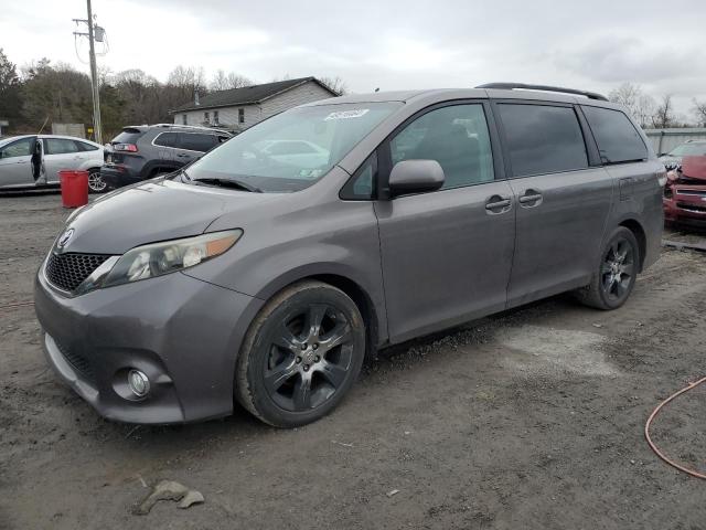 2012 TOYOTA SIENNA SPORT, 