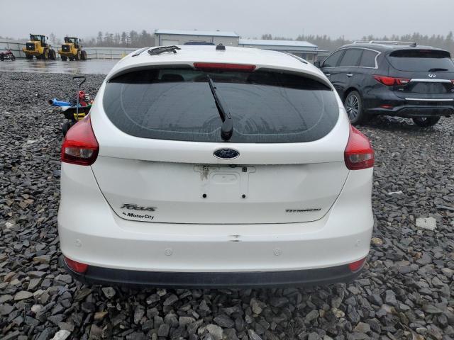 1FADP3N20GL299433 - 2016 FORD FOCUS TITANIUM WHITE photo 6