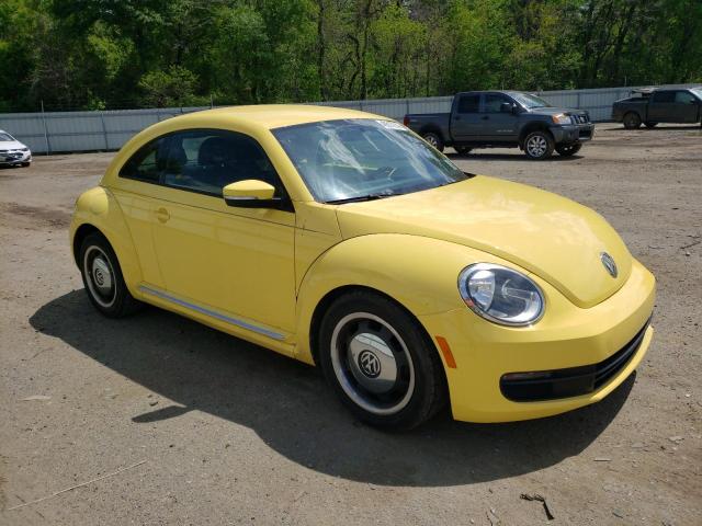 3VWJX7AT9CM632804 - 2012 VOLKSWAGEN BEETLE YELLOW photo 4