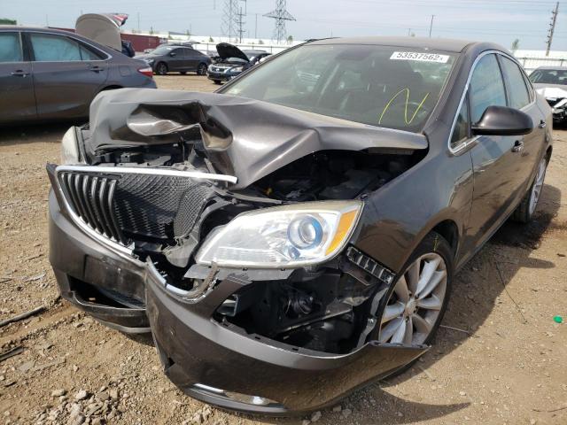 1G4PS5SK7C4230230 - 2012 BUICK VERANO GRAY photo 2