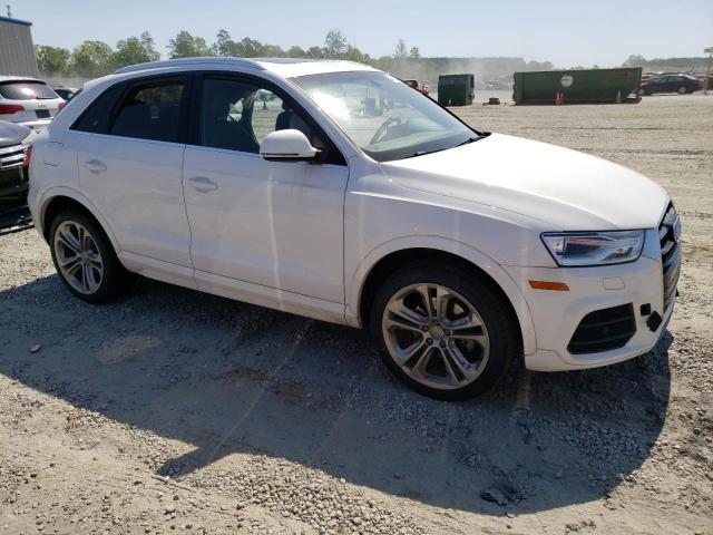 WA1HCCFS4HR010634 - 2017 AUDI Q3 PREMIUM PLUS WHITE photo 4