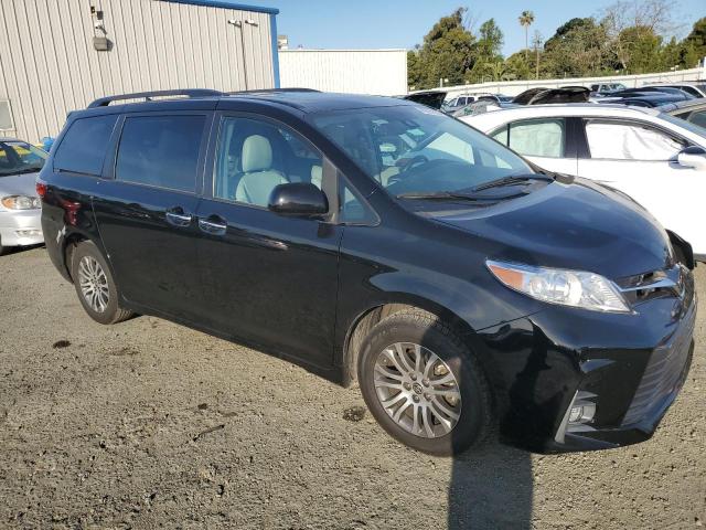 5TDYZ3DCXLS069746 - 2020 TOYOTA SIENNA XLE BLACK photo 4