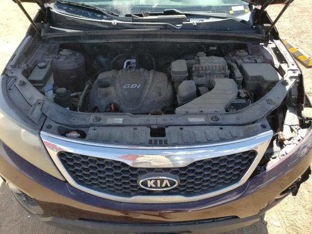 5XYKT3A68CG231196 - 2012 KIA SORENTO BASE BURGUNDY photo 11