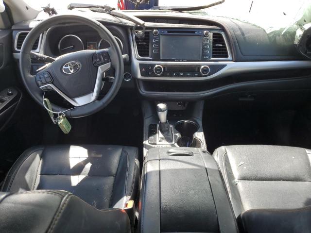 5TDJKRFH0GS302055 - 2016 TOYOTA HIGHLANDER XLE WHITE photo 8