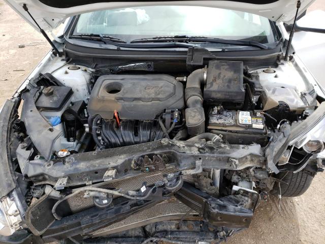 5NPE24AF8KH742064 - 2019 HYUNDAI SONATA SE WHITE photo 11