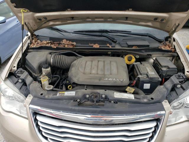 2C4RC1CG7FR574073 - 2015 CHRYSLER TOWN & COU TOURING L GOLD photo 12