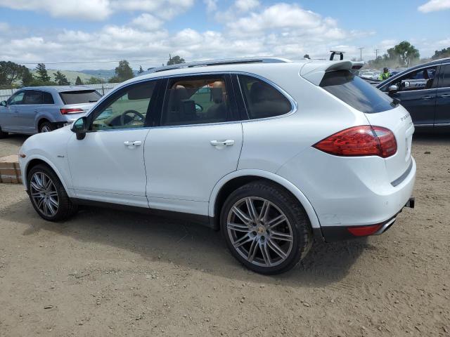 WP1AF2A20DLA33033 - 2013 PORSCHE CAYENNE WHITE photo 2