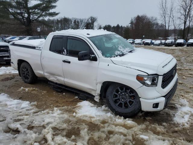 5TFUY5F17KX850385 - 2019 TOYOTA TUNDRA DOUBLE CAB SR/SR5 WHITE photo 4