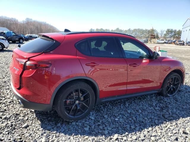 ZASFAKPN1J7B80657 - 2018 ALFA ROMEO STELVIO SPORT أحمر صورة 3