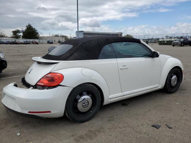 3VW5P7AT9DM812027 - 2013 VOLKSWAGEN BEETLE WHITE photo 3