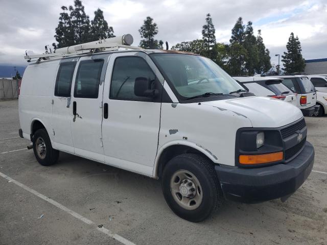 1GCGG25V261181101 - 2006 CHEVROLET EXPRESS G2 WHITE photo 4