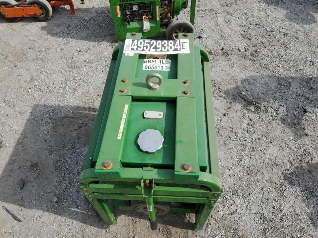 TFAT04299 - 2009 TITN TG 7500D GREEN photo 9