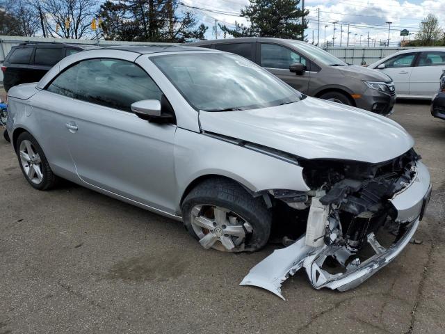 WVWFW7AH2CV003611 - 2012 VOLKSWAGEN EOS LUX 银色 照片 4