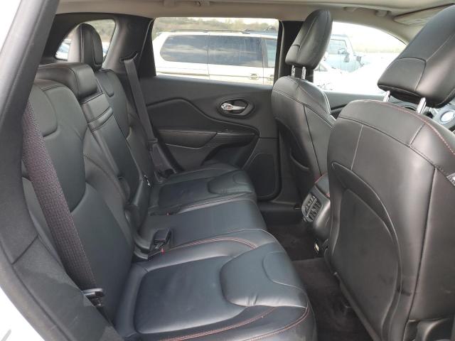 1C4PJMBB6GW331688 - 2016 JEEP CHEROKEE TRAILHAWK WHITE photo 11