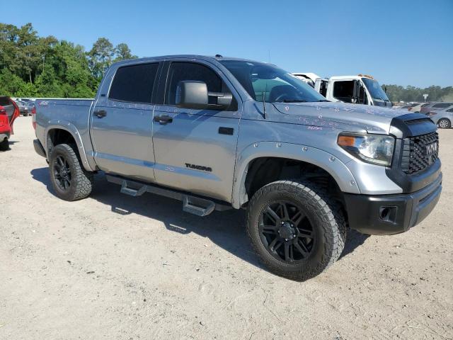 5TFDW5F10KX843087 - 2019 TOYOTA TUNDRA CREWMAX SR5 SILVER photo 4