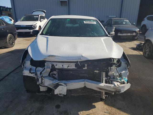 1G11A5SA3GF163438 - 2016 CHEVROLET MALIBU LIM LS WHITE photo 5