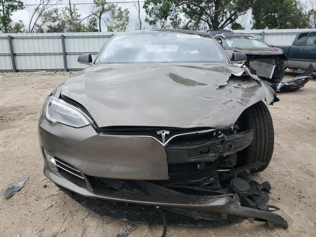 5YJSA1E10GF158749 - 2016 TESLA MODEL S 灰色 照片 5