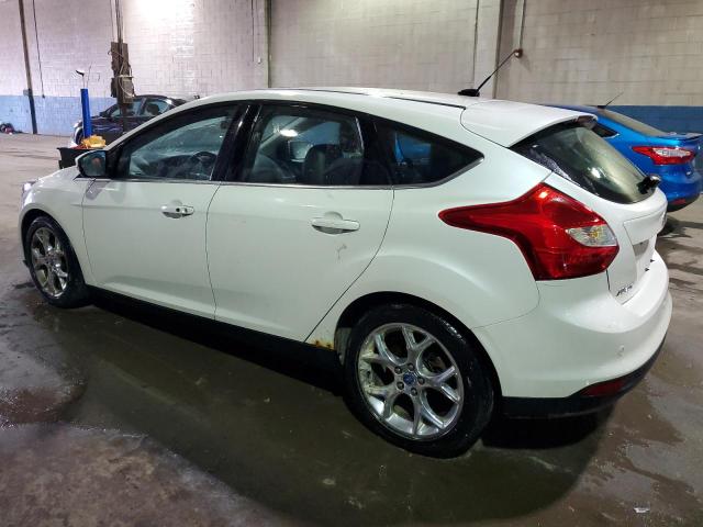 1FADP3N2XDL114977 - 2013 FORD FOCUS TITANIUM WHITE photo 2