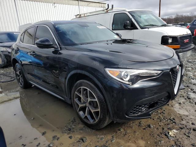 ZASPAKBN6K7C32233 - 2019 ALFA ROMEO STELVIO TI BLACK photo 4