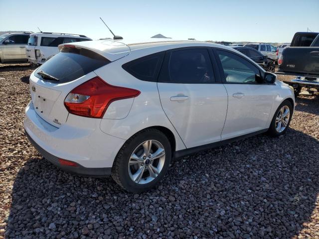 1FADP3K22DL298090 - 2013 FORD FOCUS SE WHITE photo 3