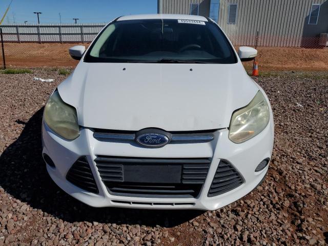 1FADP3K22DL298090 - 2013 FORD FOCUS SE WHITE photo 5