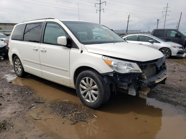 2C4RVABG0CR355639 - 2012 VOLKSWAGEN ROUTAN SE WHITE photo 4