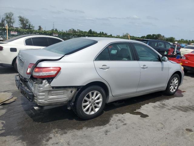 4T4BF3EK0BR122583 - 2011 TOYOTA CAMRY BASE SILVER photo 3