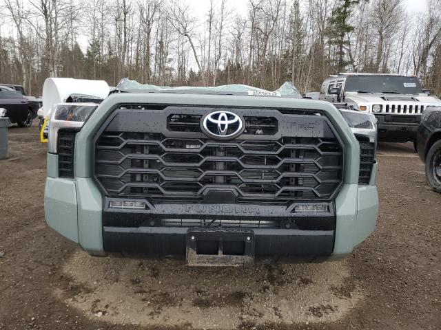 5TFWC5EC4RX008138 - 2024 TOYOTA TUNDRA CREWMAX PLATINUM 灰色 照片 5