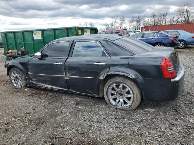 2C3AA63H45H119232 - 2005 CHRYSLER 300C BLACK photo 2