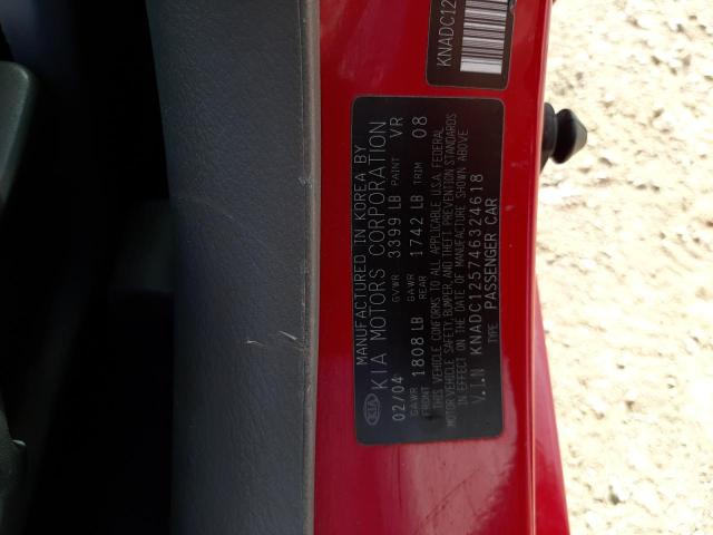 KNADC125746324618 - 2004 KIA RIO RED photo 12