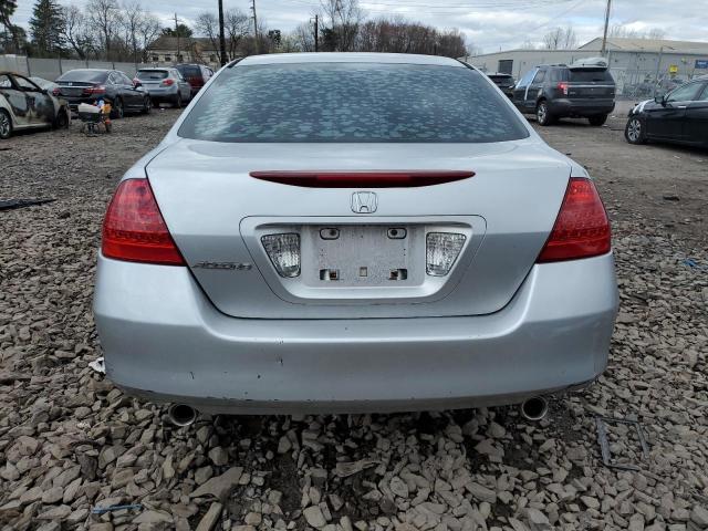 1HGCM66437A060987 - 2007 HONDA ACCORD SE SILVER photo 6