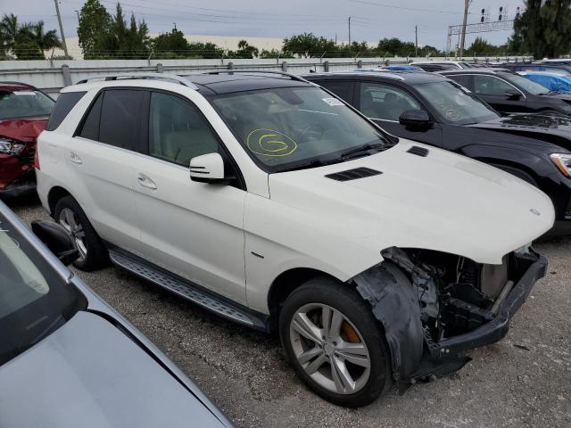 4JGDA5HB3CA041329 - 2012 MERCEDES-BENZ ML 350 4MATIC WHITE photo 4