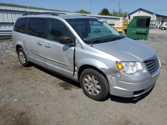 2A4RR4DE1AR188653 - 2010 CHRYSLER TOWN & COU LX SILVER photo 4