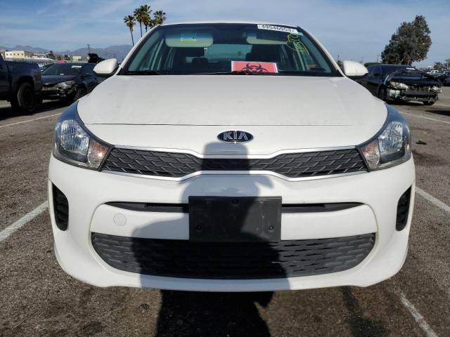 3KPA24AB8KE161082 - 2019 KIA RIO S WHITE photo 5