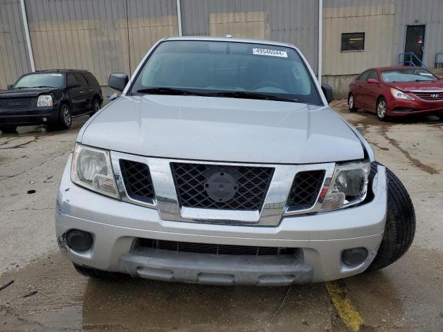 1N6AD0EVXGN725385 - 2016 NISSAN FRONTIER S SILVER photo 5