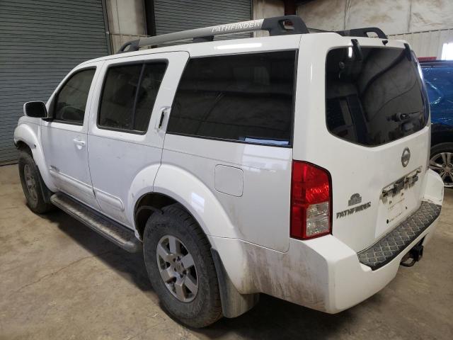 5N1AR18W85C770845 - 2005 NISSAN PATHFINDER LE 白色 照片 2