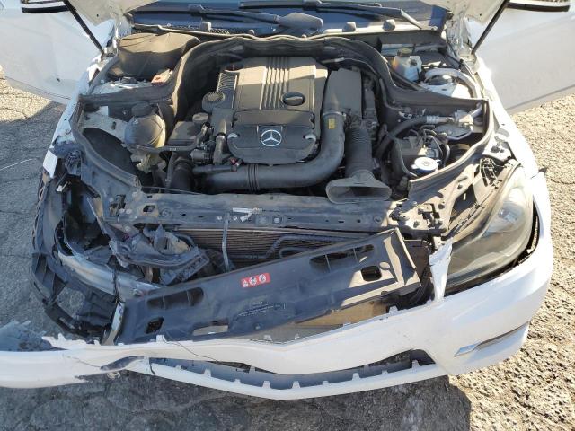 WDDGF4HB2EG254579 - 2014 MERCEDES-BENZ C 250 WHITE photo 11