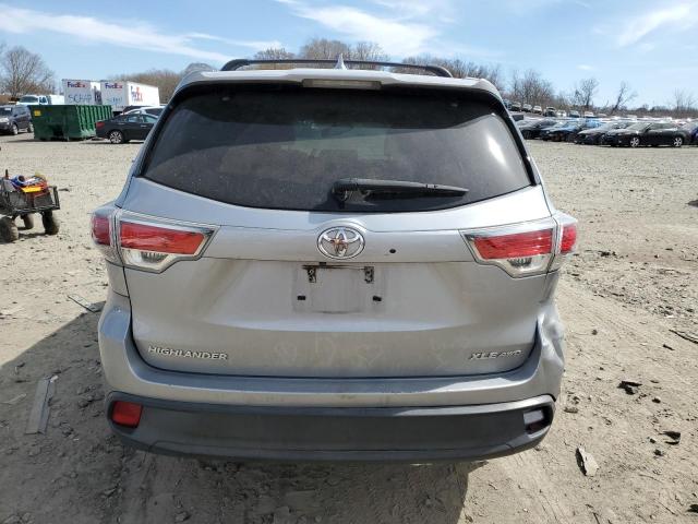 5TDJKRFH3GS307735 - 2016 TOYOTA HIGHLANDER XLE 银色 照片 6