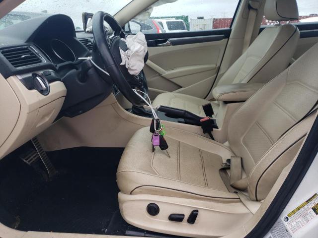 1VWDT7A32HC001586 - 2017 VOLKSWAGEN PASSAT R-LINE Weiß Foto 7