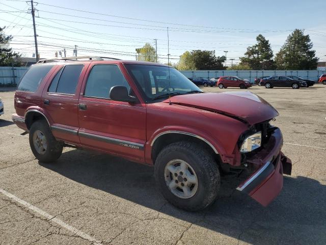 1GNDT13W3V2249197 - 1997 CHEVROLET BLAZER RED photo 4