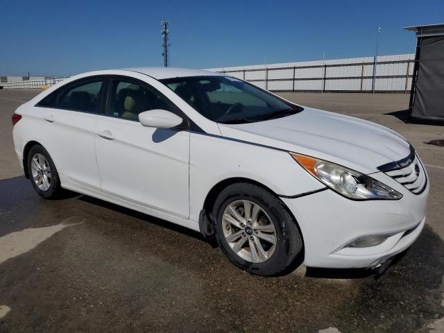 5NPEB4AC6DH542079 - 2013 HYUNDAI SONATA GLS WHITE photo 4