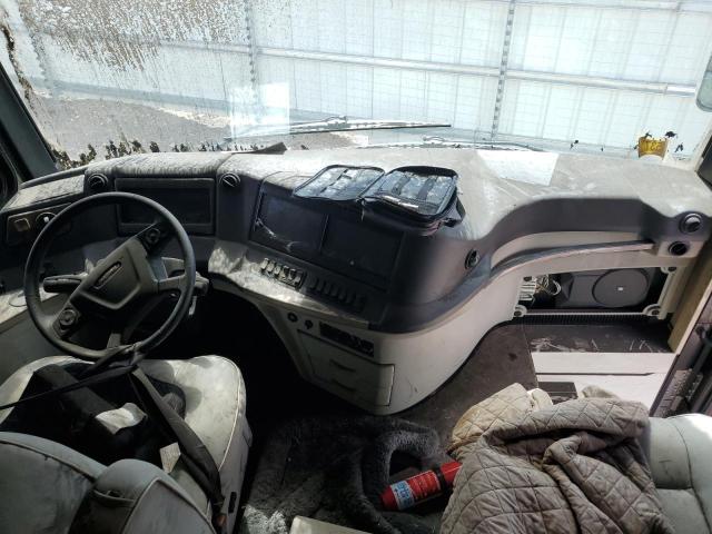 4UZFCHFE8PCUD9434 - 2023 FREIGHTLINER CHASSIS XC თაფლისფერი ფოტო 5