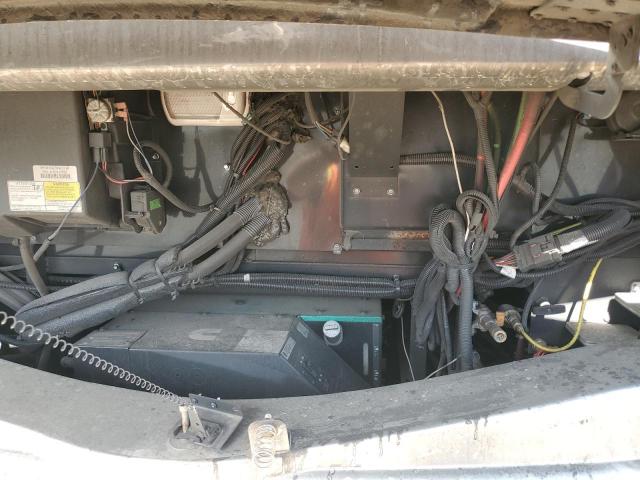 4UZFCHFE8PCUD9434 - 2023 FREIGHTLINER CHASSIS XC თაფლისფერი ფოტო 9