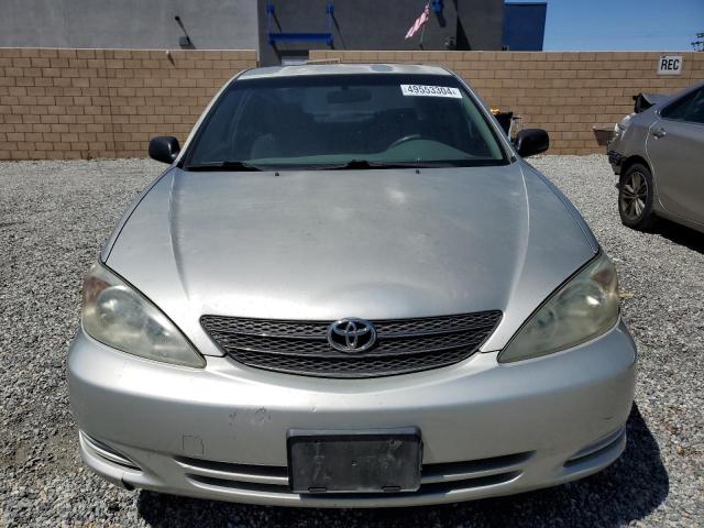 JTDBE32K630143923 - 2003 TOYOTA CAMRY LE SILVER photo 5