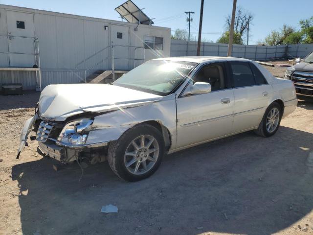 2011 CADILLAC DTS LUXURY COLLECTION, 